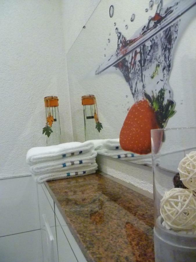 Moderne Wohnung In Barockem Altstadthaus Nahe Altstadt Und Radweg Блискастел Екстериор снимка