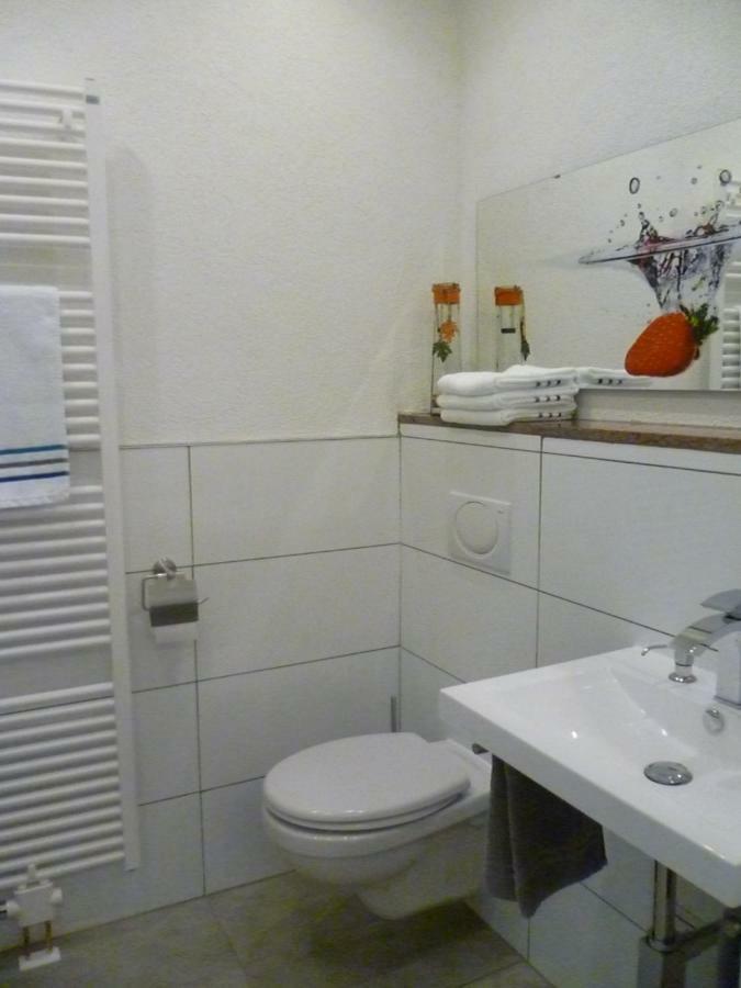 Moderne Wohnung In Barockem Altstadthaus Nahe Altstadt Und Radweg Блискастел Екстериор снимка
