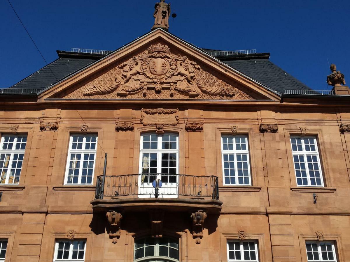 Moderne Wohnung In Barockem Altstadthaus Nahe Altstadt Und Radweg Блискастел Екстериор снимка